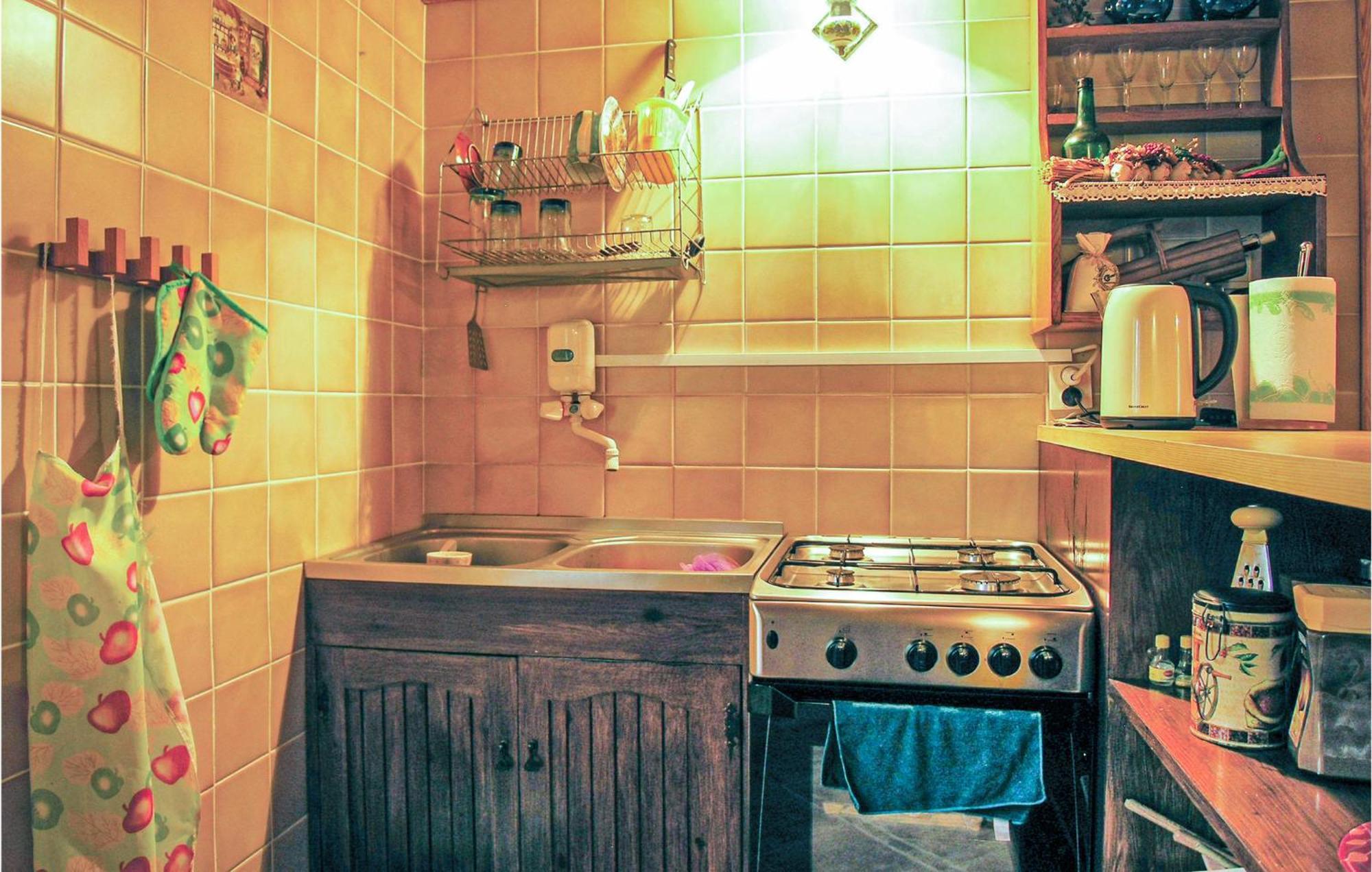 Awesome Home In Pleszew With Wifi Zawidowice Eksteriør billede